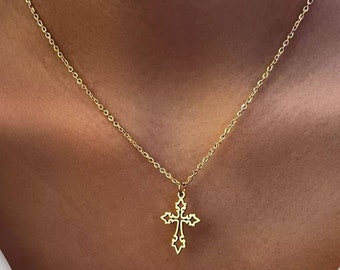 Collier pendentif croix chrétienne gothique, acier inoxydable or 18k, Bijou chrétien homme et femme - Bijoux religieux, catholique - baptême