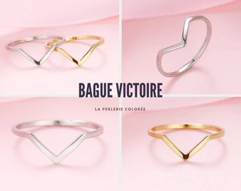 VICTORY ring / Simple letter V chevron ring / 316L stainless steel / 18k gold plated / Simple and minimalist ring / Gift for women and girls