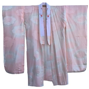 Vintage pale pink silk furisode nagajuban with embroidered haneri collar