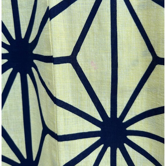 Butter yellow yukata with dramatic asymmetrical a… - image 5