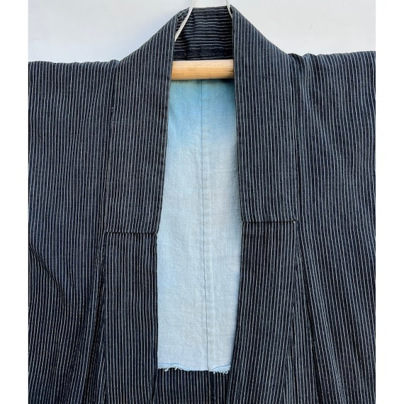 Charcoal cotton kimono with fine white woven strip