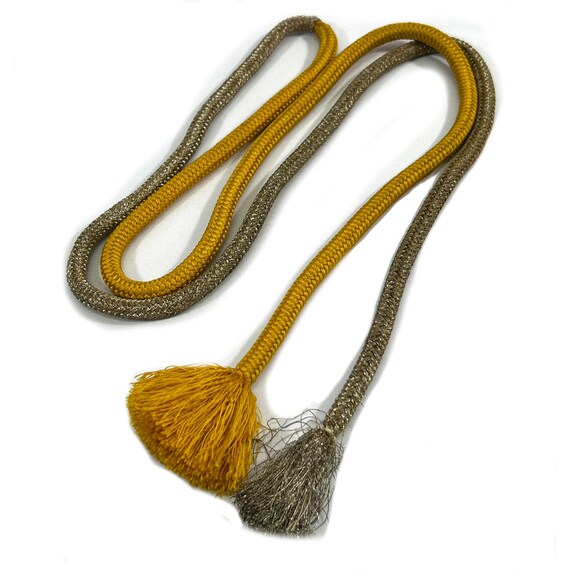 Mustard yellow and silver metallic round vintage obij… Gem