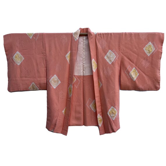 Peach silk crepe haori with shibori diamond patte… - image 3