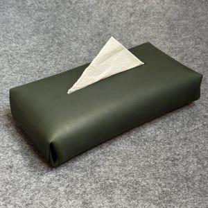 Leather Tissue Holder for Car or Home – Personalized Napkin Dispenser – Crazy Horse Leather Tissue Box Cover – Gift for Him