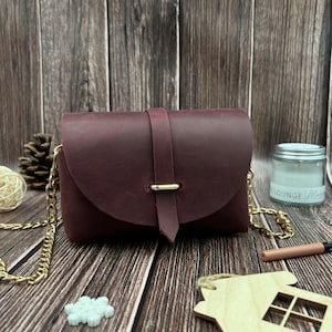 weinrote Leder Umhängetasche,Damenhandtasche an einer Kette,Damen echtes Leder kleine Tasche,handgefertigte Leder Crossbody Tasche,Muttertagsgeschenk