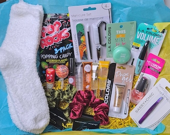 The Lipgloss Mystery Box - Teen Girl Gift College Girl Gift Pamper Gift Self Love Preteen Young Girl Gift for Teenage Girl Lip Gloss Bundles