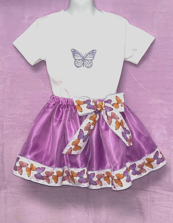 Children butterfly design outfit: Embroidered butterfly T-shirt