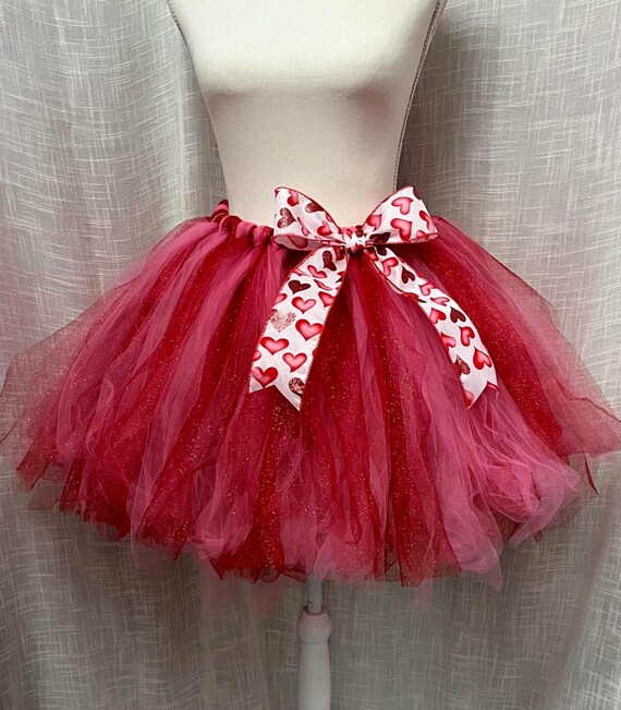 Women valentines Day Tutu: heart design bow