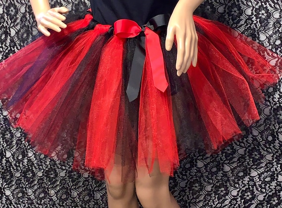 Tutu rouge et noir hotsell