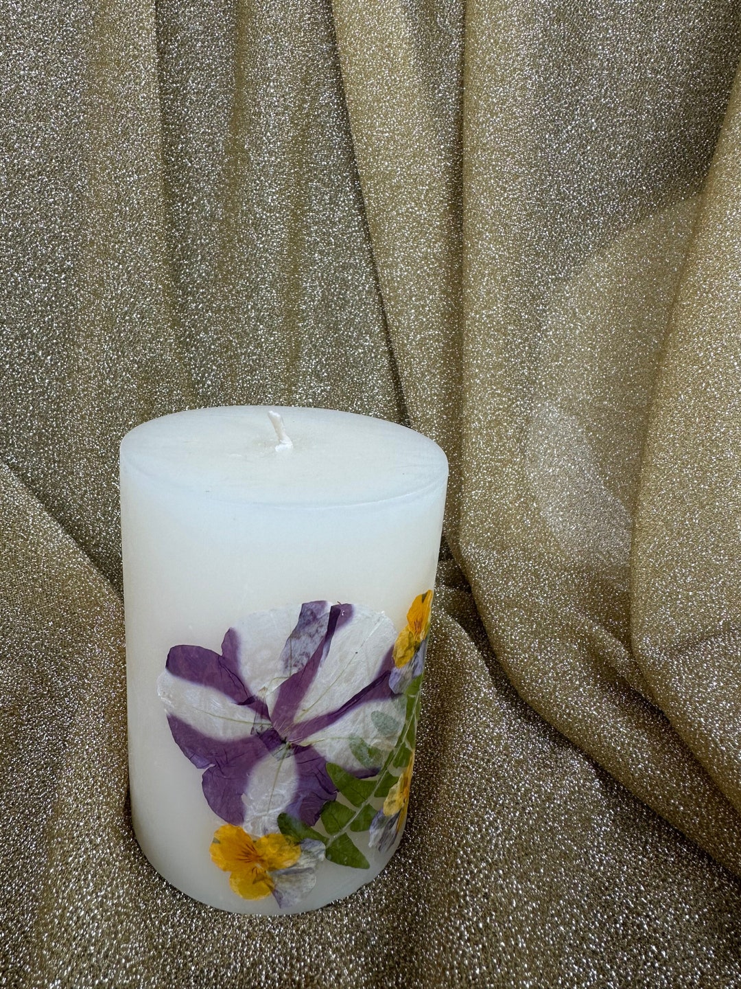Elegant Set of Pressed Flower Candles in White Hydrangeas 