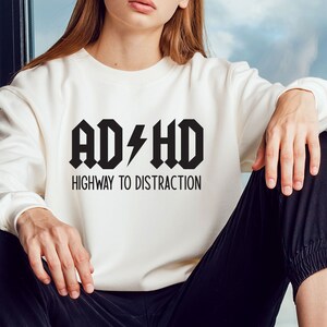 AD/HD ¡Autopista hacia la distracción! SVG, SVG motivacional, Camiseta de mujer divertida SVG, Rocker Mom Svg, Mom Life Svg, Rock Svg, Para Cricut