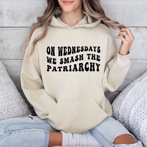 Los miércoles aplastamos los archivos svg del Patriarcado, archivos svg feministas, camisa feminista, archivos png de sublimación de camisa feminista divertida, archivos instantáneos