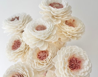 Hohe Qualität - HANDGEMACHTE SOLA Blume - 3-in-1 Weiß-Rosa- Pomponette-Gänseblümchen | -Diffusor Schilf | Getrocknete Blumen | Natürliche Anordnung | DIY Hochzeit