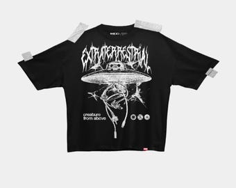 T-Shirt: Extraterrestrial / 9oz Super Thick Tee