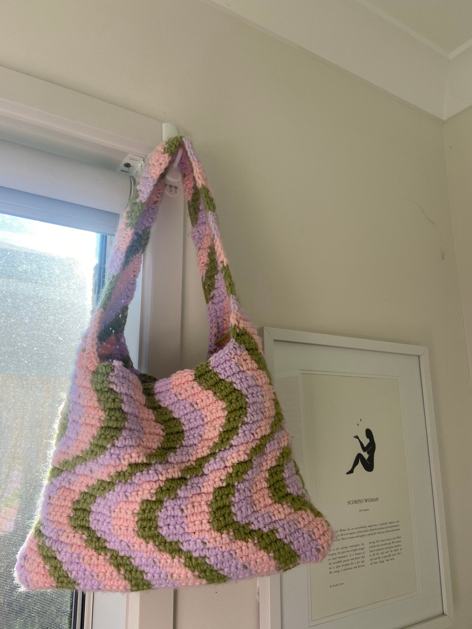 wavy crochet tote bag