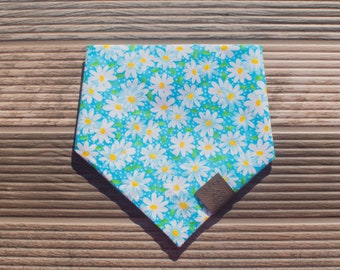 Flowers Dog Bandana - Cat Bandana - Pet Scarf - Snap On - Blue With Daises#607