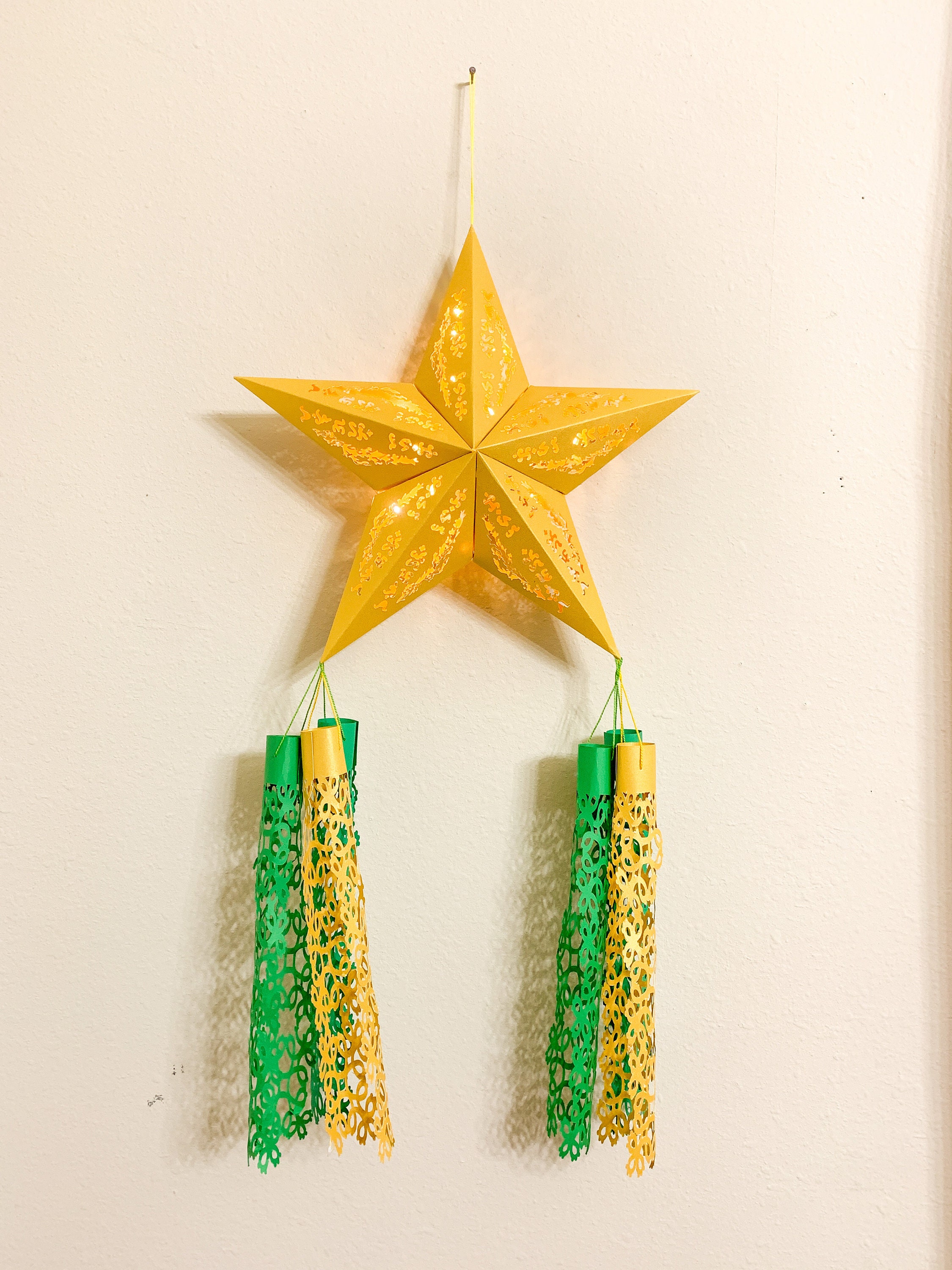 フィリピンのクリスマスパロール ライト付き 2 フィート x 1 フィート