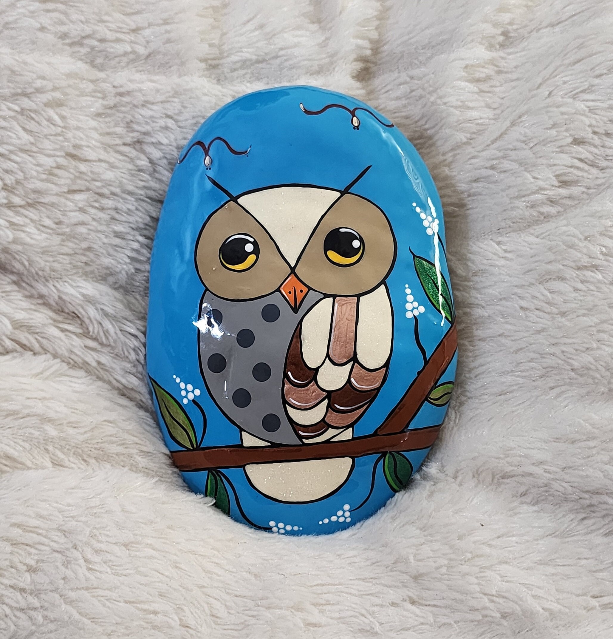 Hand Painted Barn Owl Stone: Rustic Home Decor