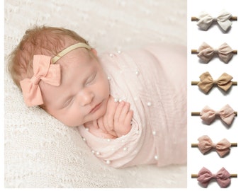 Newborn bow, Infant headband, Infant bows, Baby bows, Mini bow, Nylon bow, Nylon Headband, Classic bow, Knot bow, Headwrap