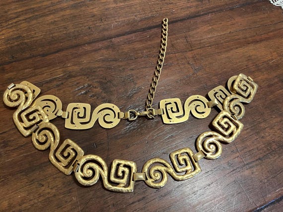 Escada Rare Signed Gold Tone Metal Hammered Link Belt Chain  display picture 1