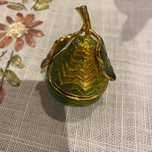 Edgar Berebi Limited Edition Pear Fruit Gold Tone Trinket Box Green Gold Enamel