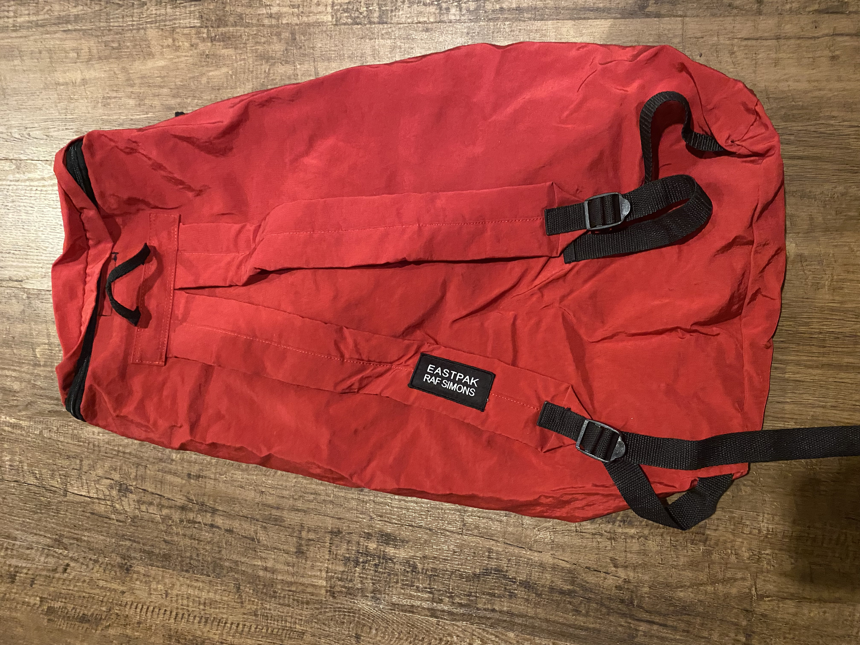 ラフシモンズ RAF SIMONS EASTPAK BIG BAG EASTPAK X RAF SIMONS Silver Satin Punk Poster Padded