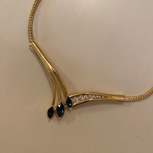 Classic Vintage Vendome Gold Tone Necklace with Rhinestones & Blue Glass pristine condition