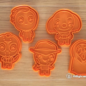 Halloween Cookie Cutters set 5 Cute Horror Movies Characters 3D Printed in Orange. Detailed Stamps . Ghostface, it, Jason, Freddy Krueger