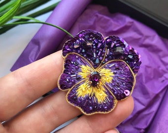 Purple Pansies embroidered brooch with sequins