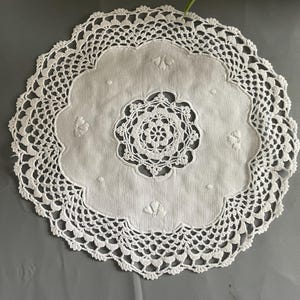 lace doily old crochet bobbin lace knitting lace doily