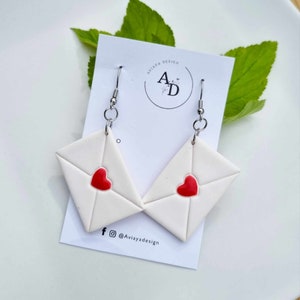 pendientes de sobre, collar de carta de amor, pendientes de letra tipo botón, divertidos regalos de cumpleaños para ella,
