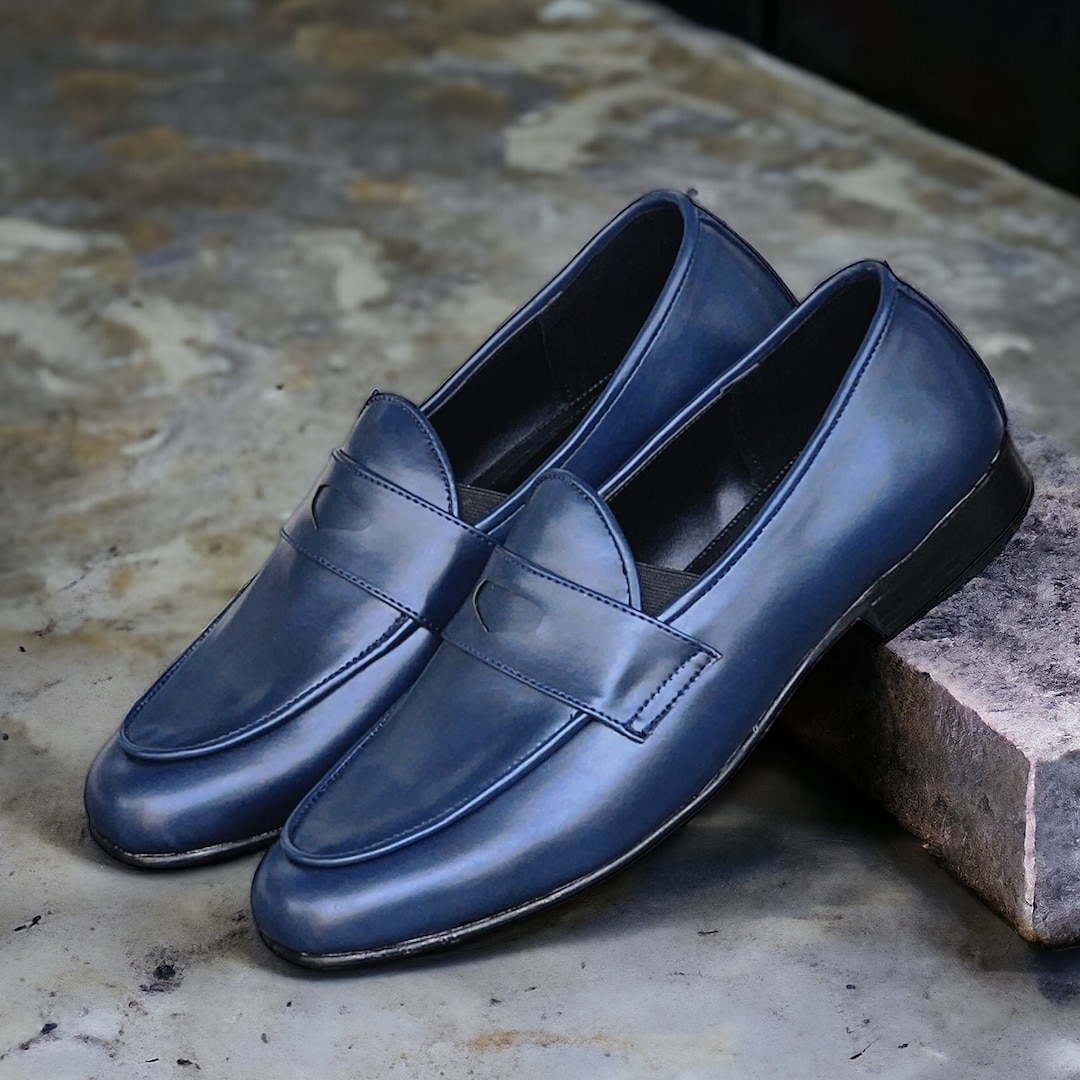 chinese dress ladies Men's Blue Calfskin Classic Penny Loafer 12.5 US main image 1