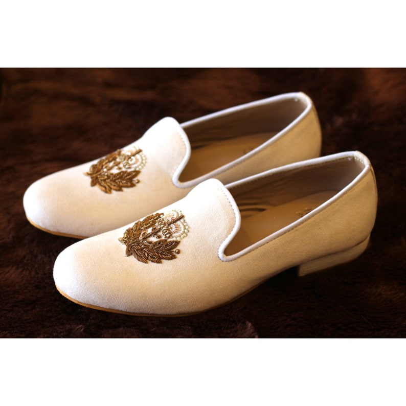 Men's Handmade Cream Embroidered Loafers, Indian Groom Shoes image 2