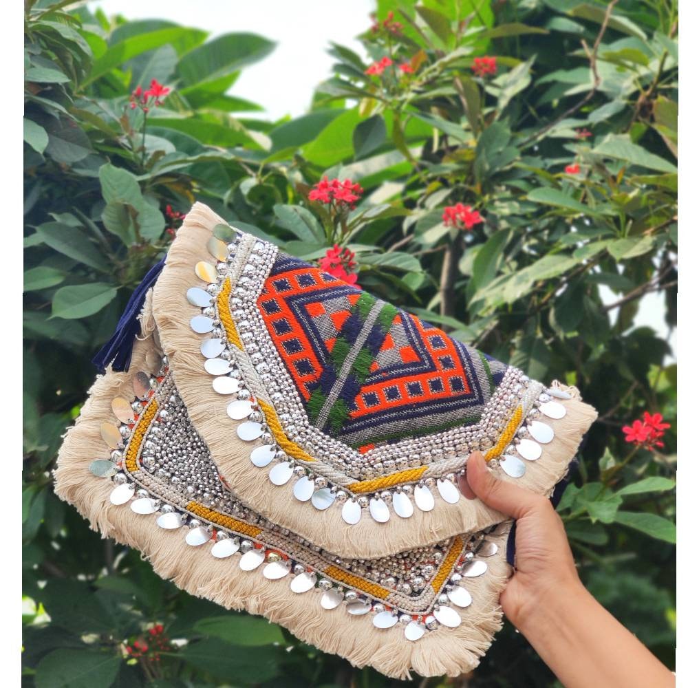 Shashi outlet leela clutch