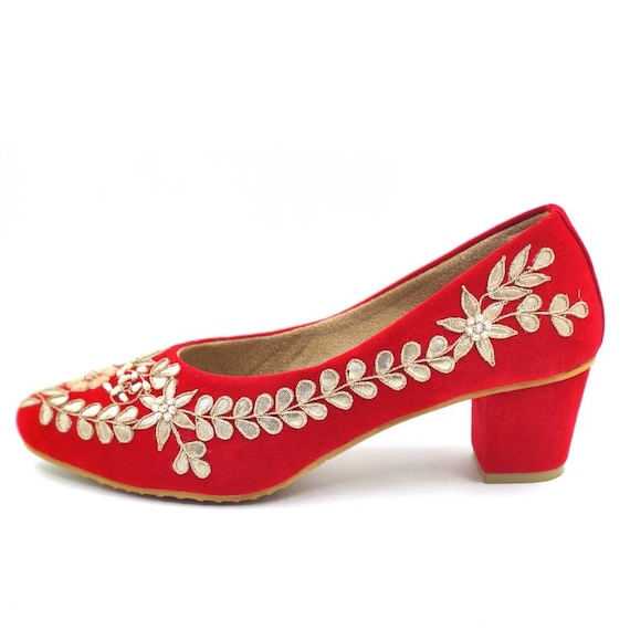 Ethnic Footwear for Women - Buy Women Ethnic Shoes | Mochi Shoes