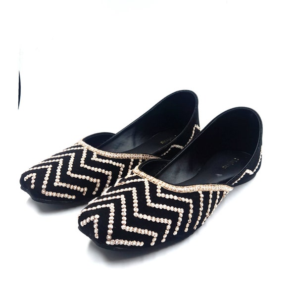 mojdi type shoes