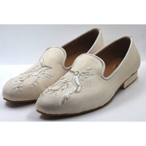 Men's Handmade Cream Embroidered Loafers, Indian Groom Shoes image 3
