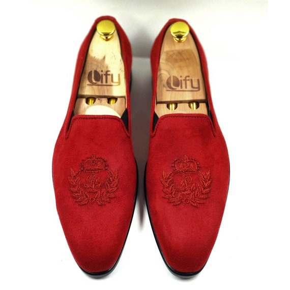 New High Grade Red Velvet Handmade Men Shoes With Black Rhinestone Chains  Classic Men Banquet Loafers Male Dress Shoes - Non-leather Casual Shoes -  AliExpress