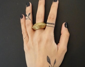 Statement Brass band ring