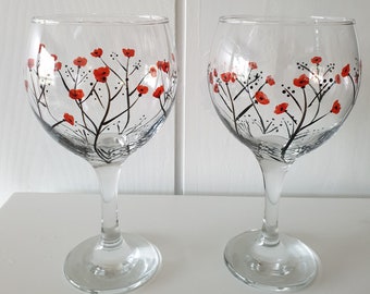 Handpainted Gin tonic glass. Pack of two glasses for gin tonic. Custom Gift. Hand painted glassware.