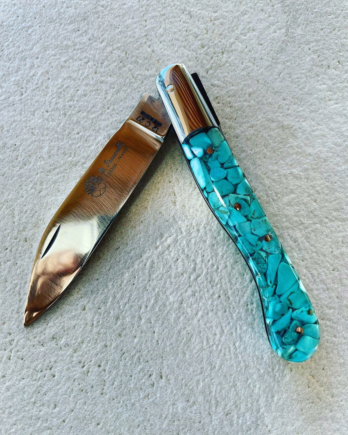 Véritable Turquoise Reconstituée Couteau Modèle Aurillac