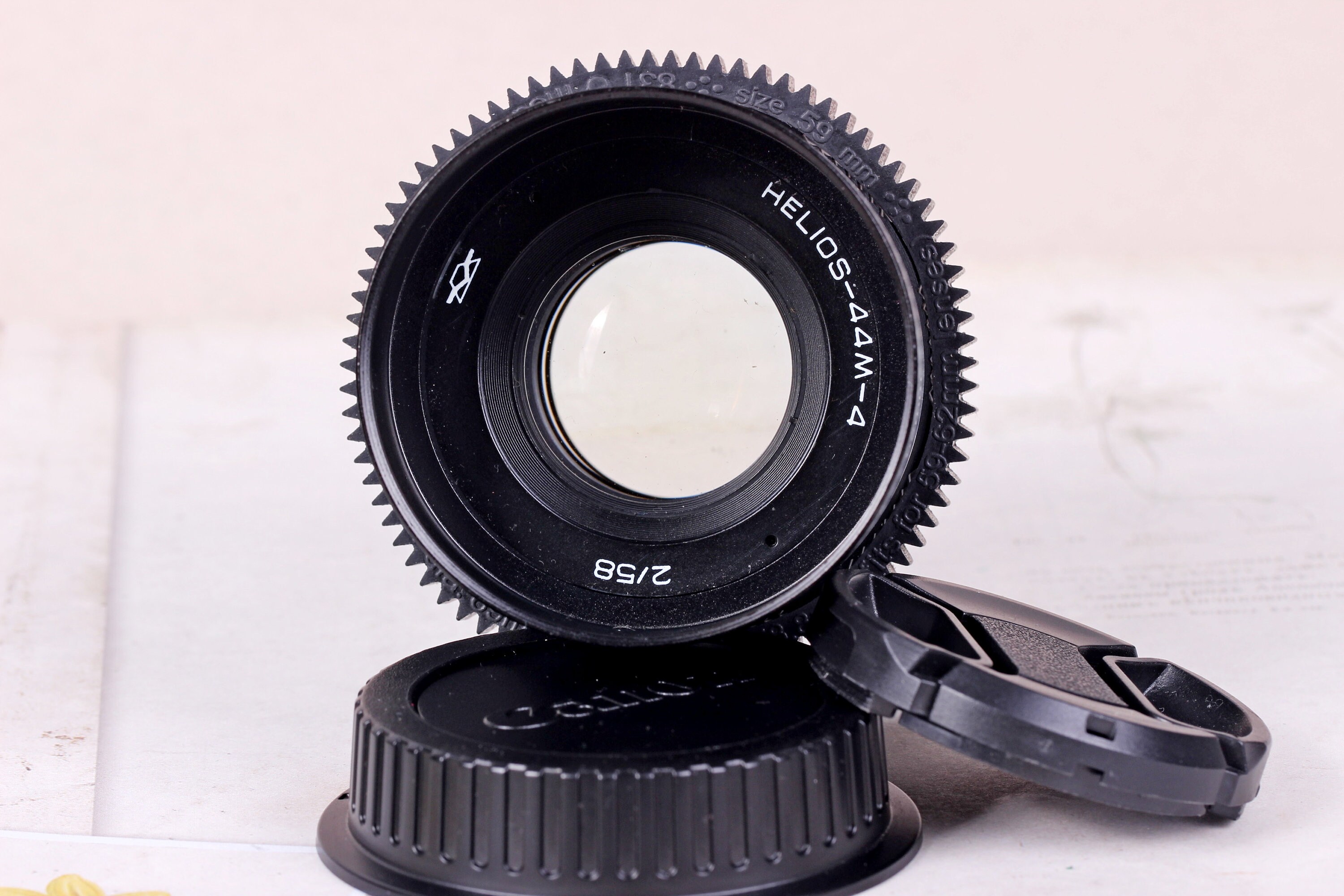 Anamorphic Lens for sale Only 2 left at 60