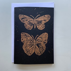 Carte de voeux papillon imprimée linogravure - Imprimée à la main - A5/A6 Encre dorée