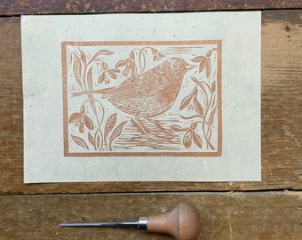 Impresión Linocut / Little Robin y campanillas de invierno / Cobre precioso / Papel Lokta / Tinta de cobre / A5
