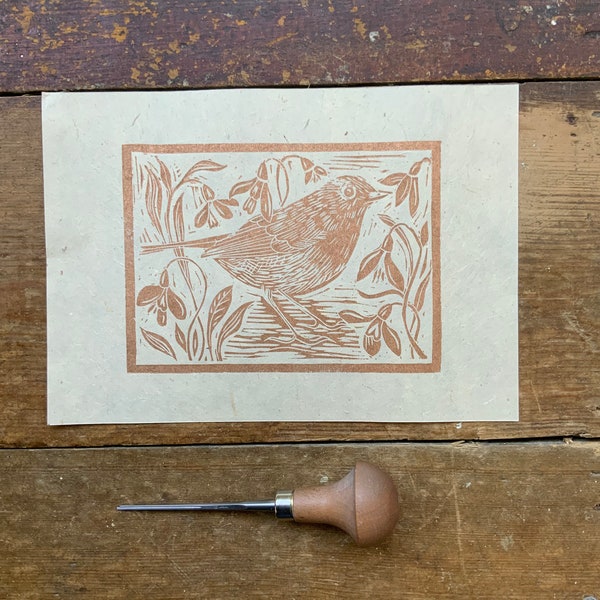 | d’impression de linogravure Petit Robin et perce-neige | Magnifique | en cuivre | papier Lokta | d’encre cuivre A5