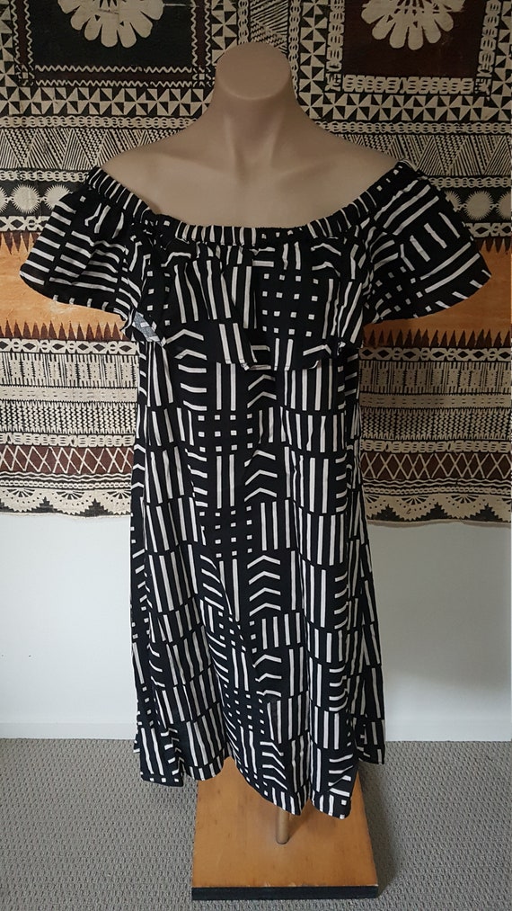 Polynesian 70s Mumu Midi Dress