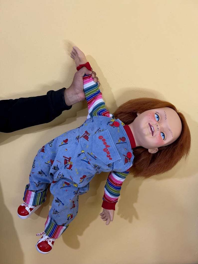 Chucky CP3 Pluche Body - Good Guys 1:1 prop afbeelding 10
