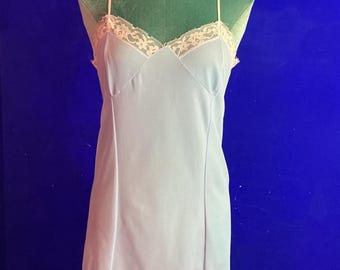 Sukienka mini w stylu vintage z lat 80. w kolorze jasnoniebieskim z białą koronką, rozmiar 10