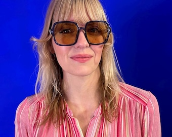 Oversized 70&#39;s Vintage Style Square Sunglasses - Blue Frames