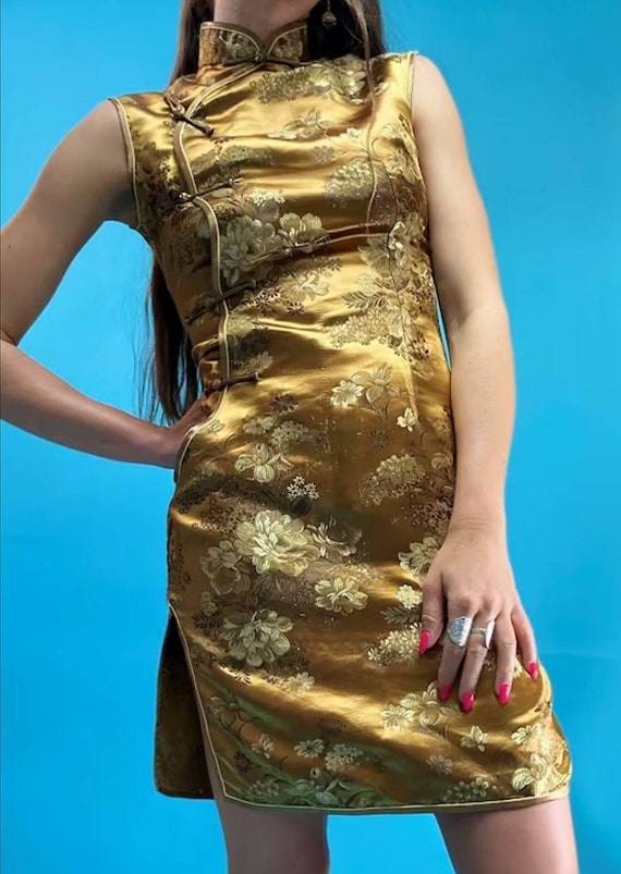Vintage Chinoiserie Gold Jacquard Dress. - image 3